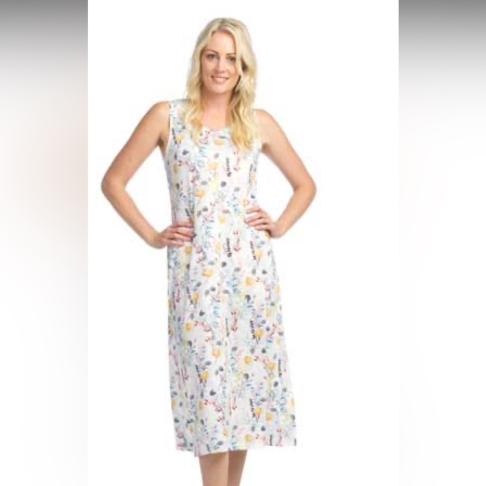 🛍️Bundlesale🛍️ Floral Sleeveless Maxi Dress White Yellow Blue Size Large🛍️